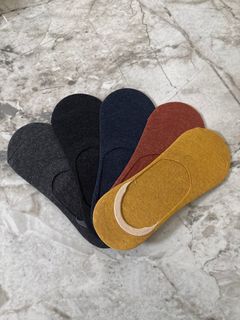 New Women's Solid Color Crew Socks Five Pairs629757756276511119