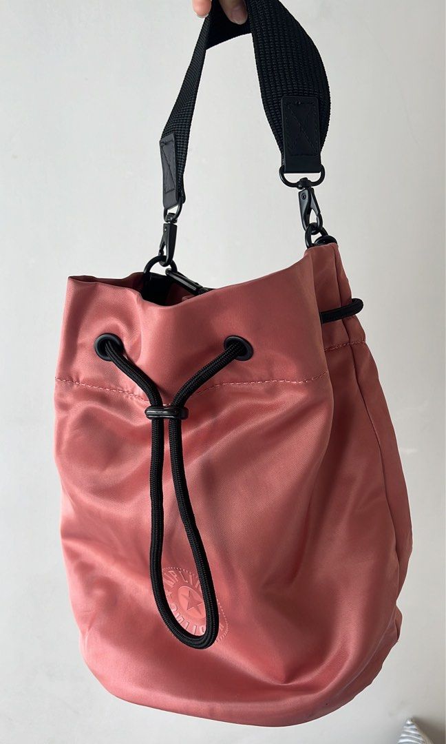 Authentic Kipling LABI Drawstring Bucket Bag (Category: Cross-body Bags) located in Quezon City. Submitted by declooter (Listing ID 1345131058, Image 1). Description: AUTHENTIC KIPLING LABI size: 30x33x22 bought: sgd 179 / Php 7,000 *never used mop: gcash delivery: lalamove, j&t *sf shouldered by buyer 📍near sm north edsa, qc.