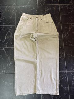 (Category: ) located in . Submitted by bundle.lelong (Listing ID 1345172072, Image 1). Description: .