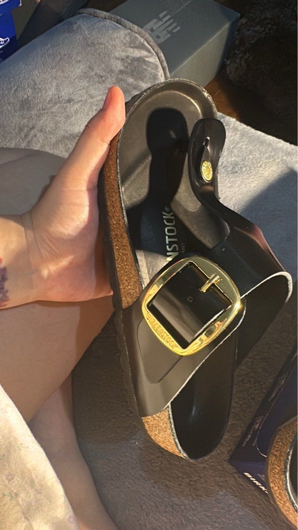 Birkenstock Gizeh Big Buckle (Category: Flats & Sandals) located in Iloilo. Submitted by bbajar07 (Listing ID 1345280472, Image 3). Description: Birkenstock Gizeh in High Shine Black Size 37 RF Sf c/o buyer .