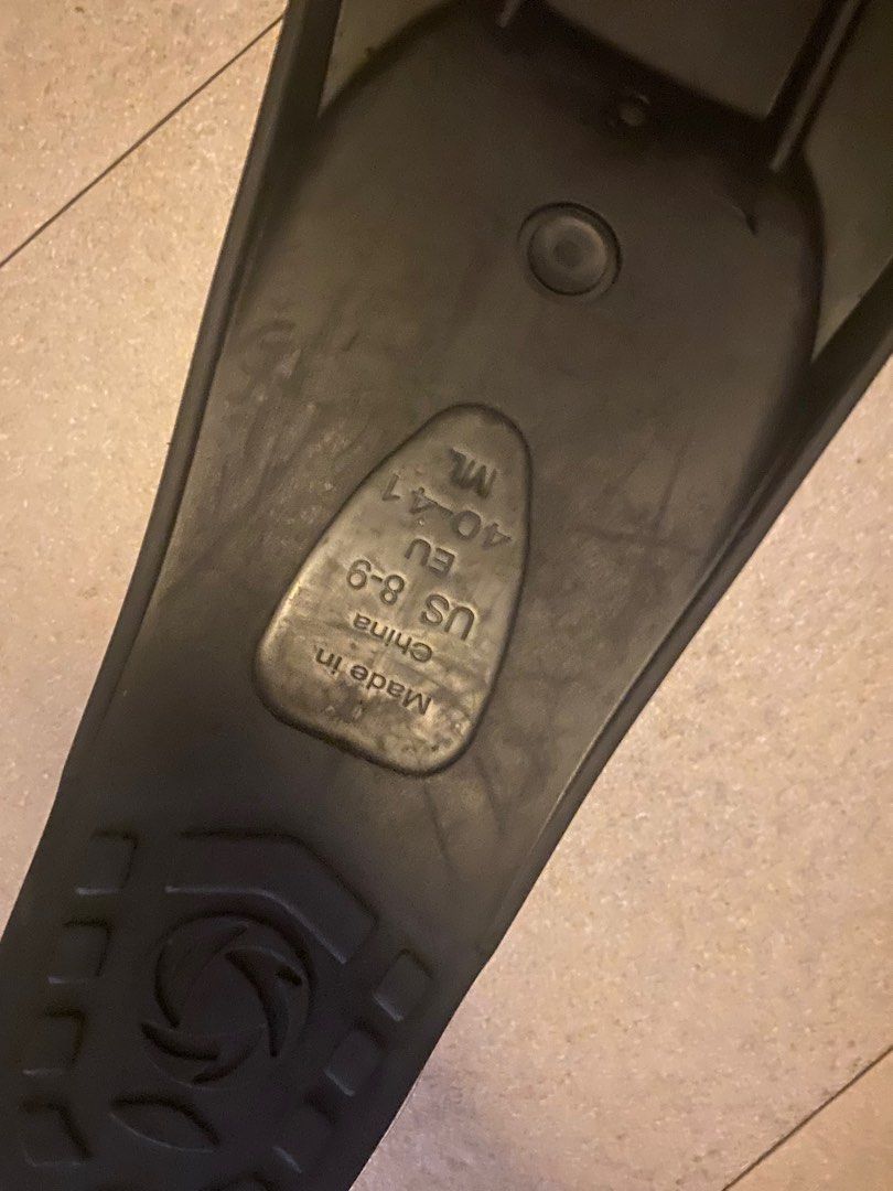 Bundle Diving fins size 40 -41+ Black TYR diving bag (Category: Other Sports Equipment and Supplies) located in Taguig. Submitted by _juststored (Listing ID 1345261350, Image 2). Description: Black fins size 40-41 Black TYR diving bag 40L.