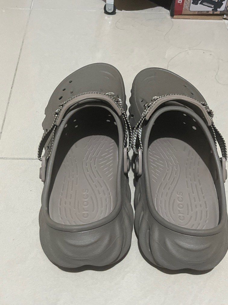 Crocs echo （分類：拖鞋）位於 Hong Kong。 由 lastpurchaser 提交（商品編號 1345291617，圖片 5）。簡介： 價錢不議。