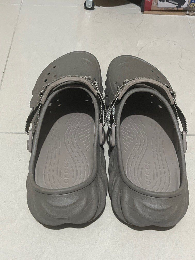 Crocs echo （分類：拖鞋）位於 Hong Kong。 由 lastpurchaser 提交（商品編號 1345291617，圖片 6）。簡介： 價錢不議。