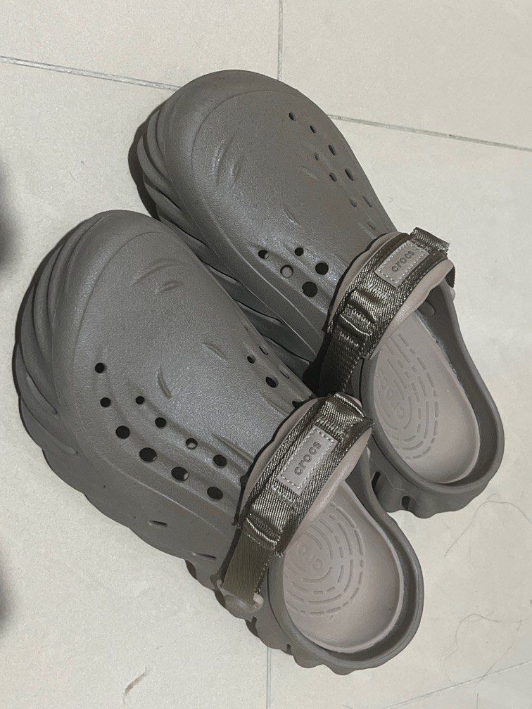 Crocs echo （分類：拖鞋）位於 Hong Kong。 由 lastpurchaser 提交（商品編號 1345291617，圖片 1）。簡介： 價錢不議。