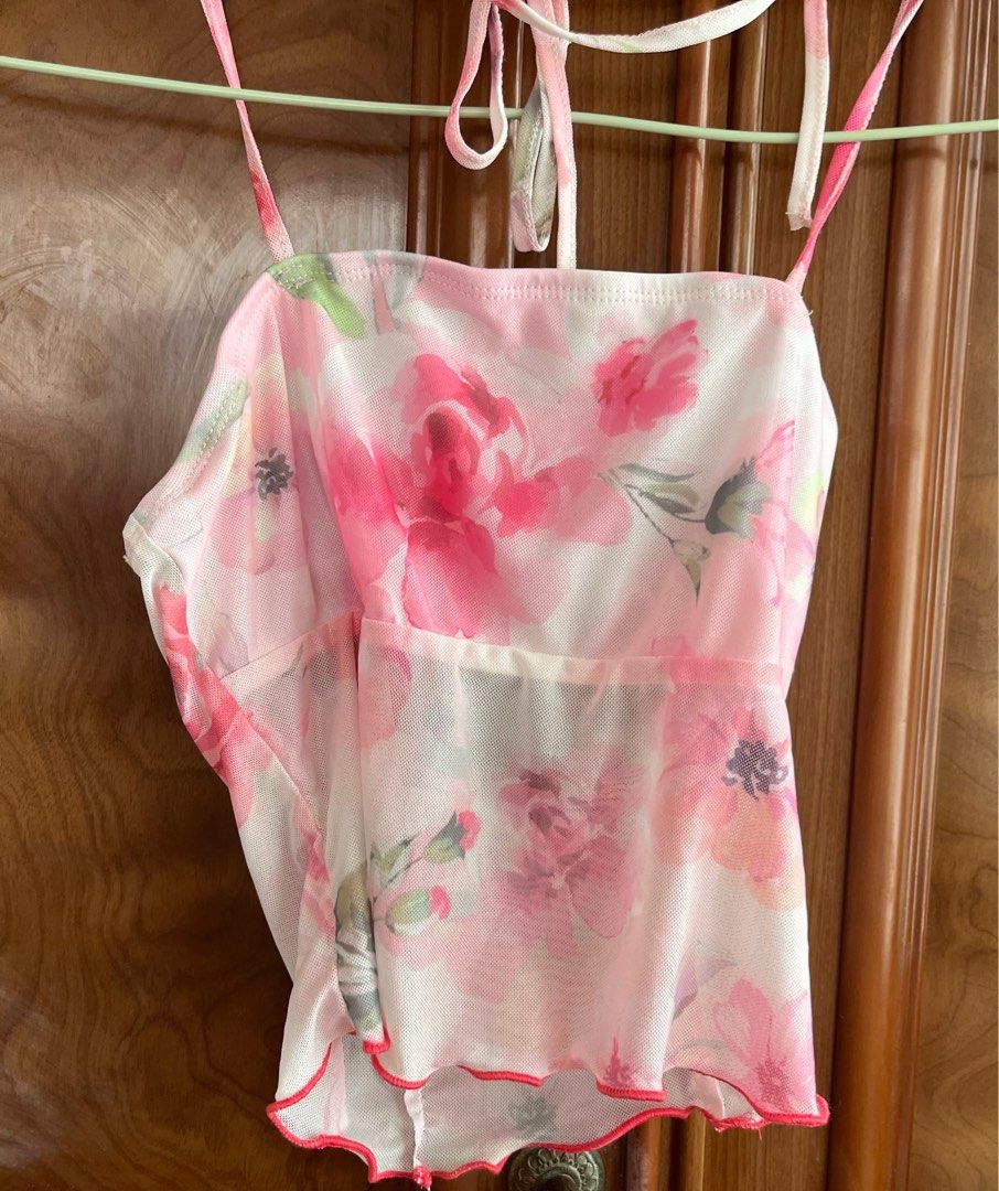 Daintiest thrift-Pink Floral Mesh Top (Category: Sleeveless) located in Bayombong. Submitted by vintednivia (Listing ID 1345155207, Image 2). Description: small mesh fabric Bust: 33-36.