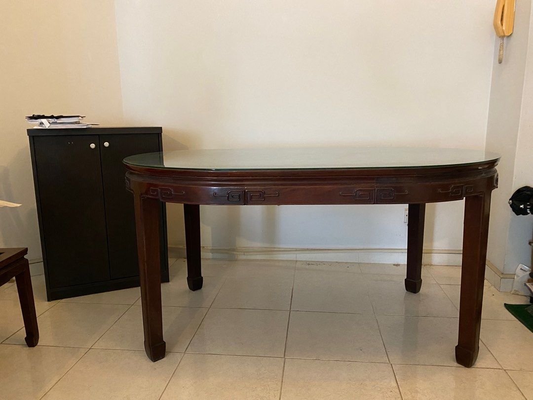 Dining Table (Category: Tables & Sets) located in Singapore. Submitted by liutct09492 (Listing ID 1345187051, Image 3). Description: Dimensions: 76 cm (ht) x 153 cm (width) x 102 cm (depth).
