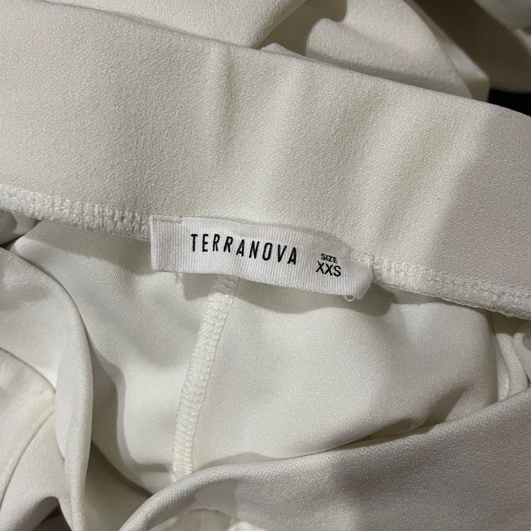 Flare Pants (Category: Other Bottoms) located in Manila. Submitted by dendm (Listing ID 1345204978, Image 3). Description: Used once only Brand: Terranova Size: xxs fits xs-s MOP: Gcash only MOD: lalamove (same day delivery).