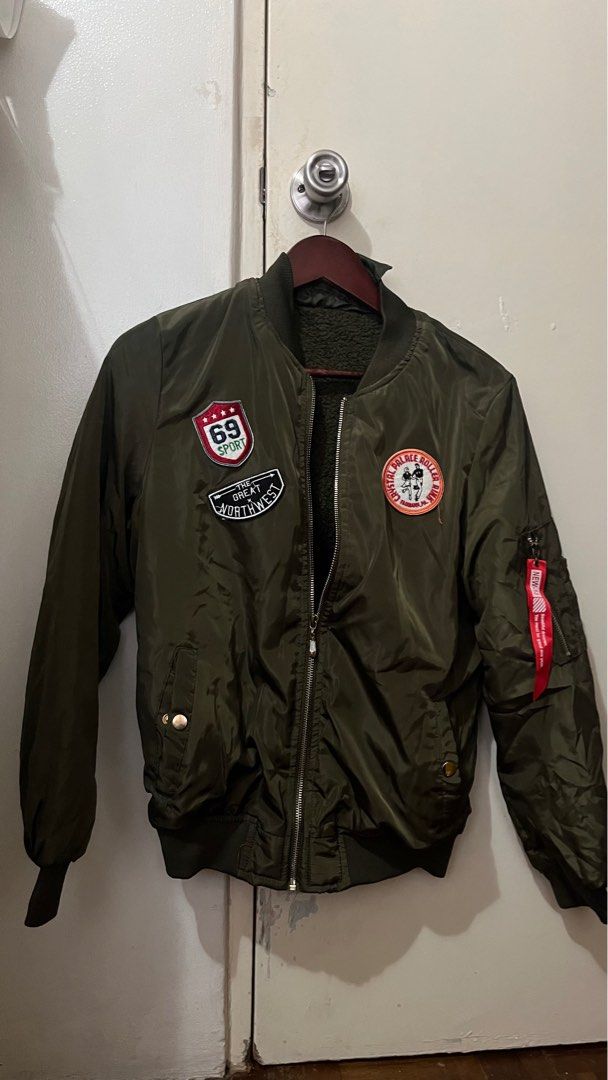 Green Biker Jacket (Category: Coats, Jackets and Outerwear) located in Quezon City. Submitted by declutterwithgel (Listing ID 1345219354, Image 1). Description: .