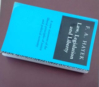 （分類：）位於 。 由 book_and_music_lover 提交（商品編號 1345200174，圖片 1）。簡介： 。