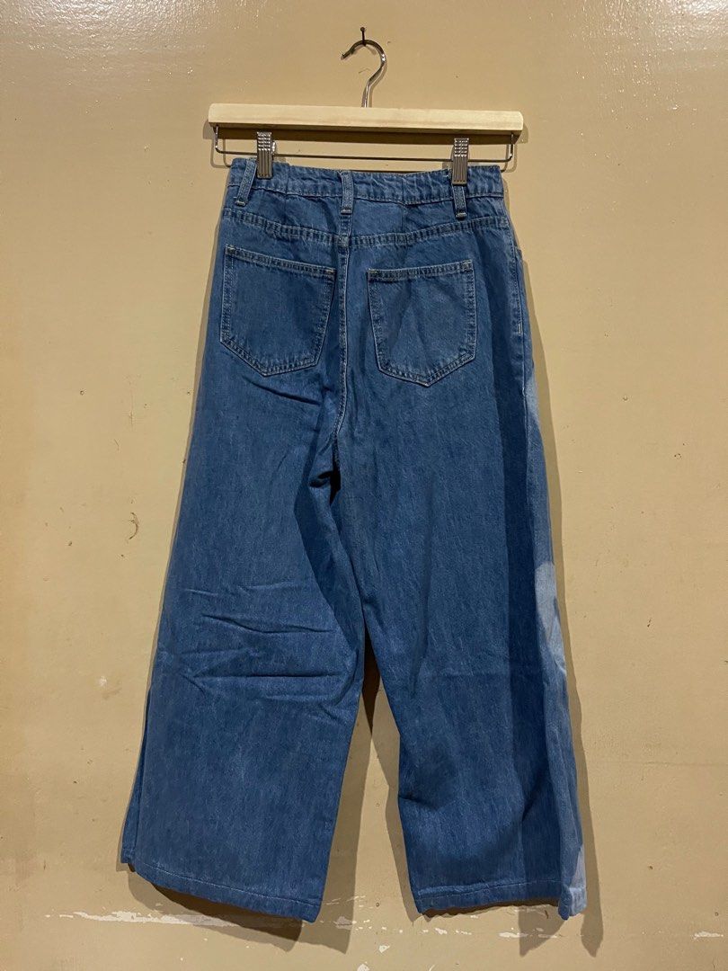 Heart Print Dark Wash Jeans (Category: Jeans) located in Manila. Submitted by dendm (Listing ID 1345206167, Image 2). Description: Used twice only Brand: Shein Size: xs fits xs-m, wide leg MOP: Gcash only MOD: lalamove (same day delivery).