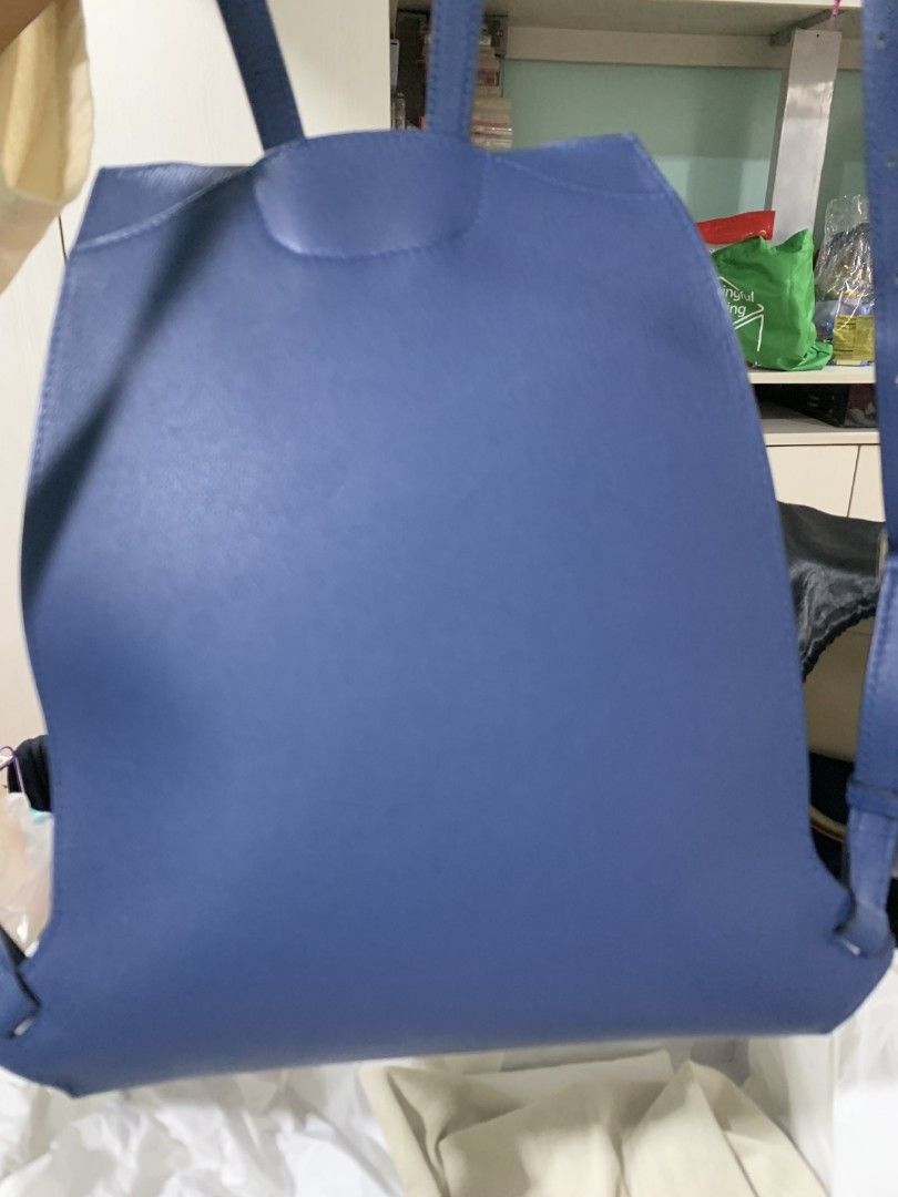 Hermes Back Pack (Category: Luxury Bags & Wallets) located in Manila. Submitted by mhaze20 (Listing ID 1345197481, Image 2). Description: authentic Hermes Bag for sale!!!!.