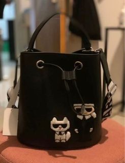 (Kategori: ) berada di . Dikirim oleh anishanipa97142 (ID iklan 1345132038, Gambar 1). Deskripsi: .