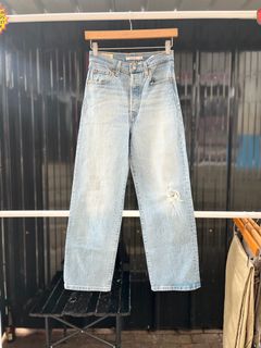(Category: ) located in . Submitted by stashedgarments (Listing ID 1345129801, Image 1). Description: .