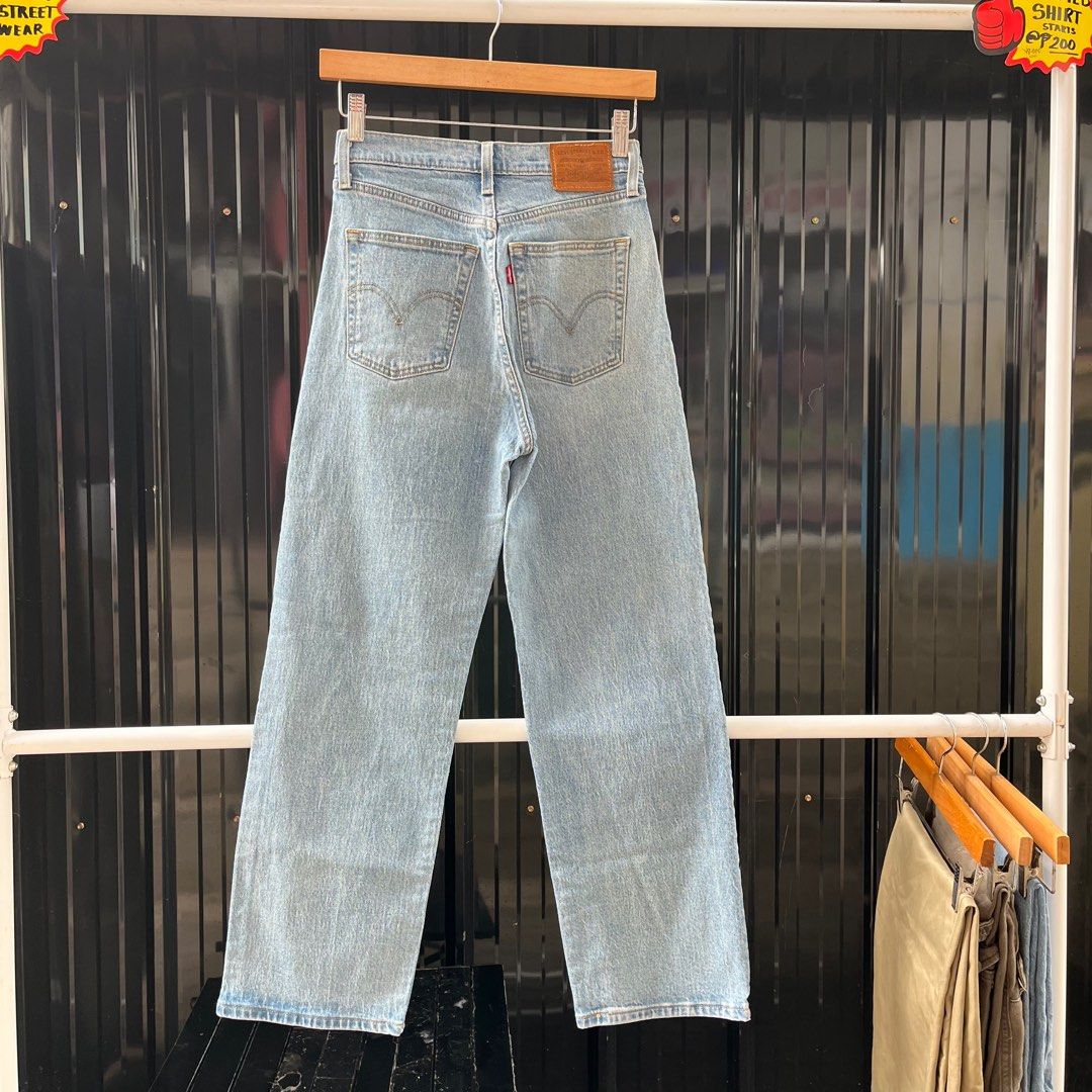 Levis Ribcage size 26 (Category: Jeans) located in Manila. Submitted by stashedgarments (Listing ID 1345129801, Image 2). Description: Like new no issue Baggy Rfs: too big for me.