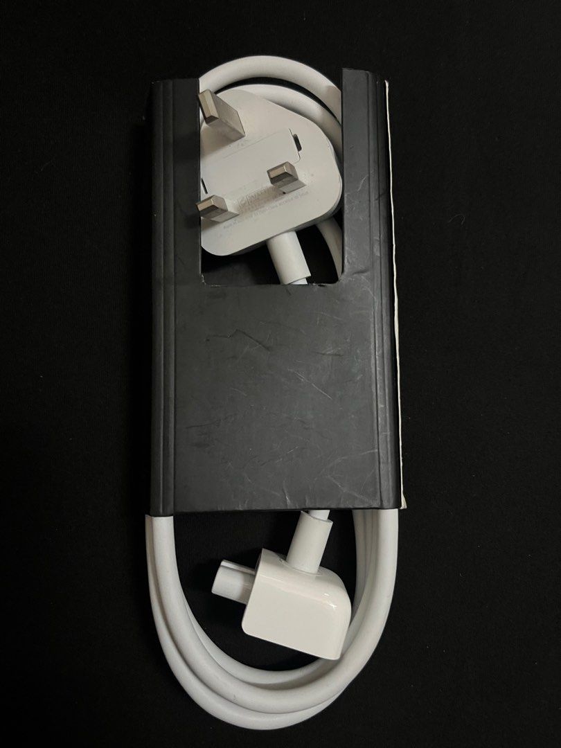 MacBook Power Adapter Cord (retail 1190) (Category: Chargers) located in Manila. Submitted by hellothere2012 (Listing ID 1345151231, Image 1). Description: .