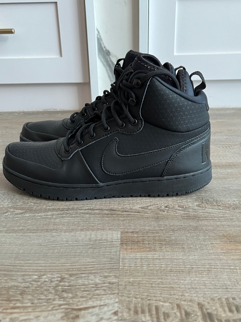 Nike Court Borough Mid Winter (Sepatu Winter) Fesyen Pria Sepatu