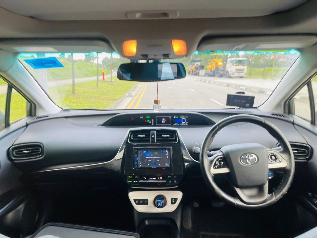 随时可上路的丰田普锐斯混合动力车 @$7062885347467905112