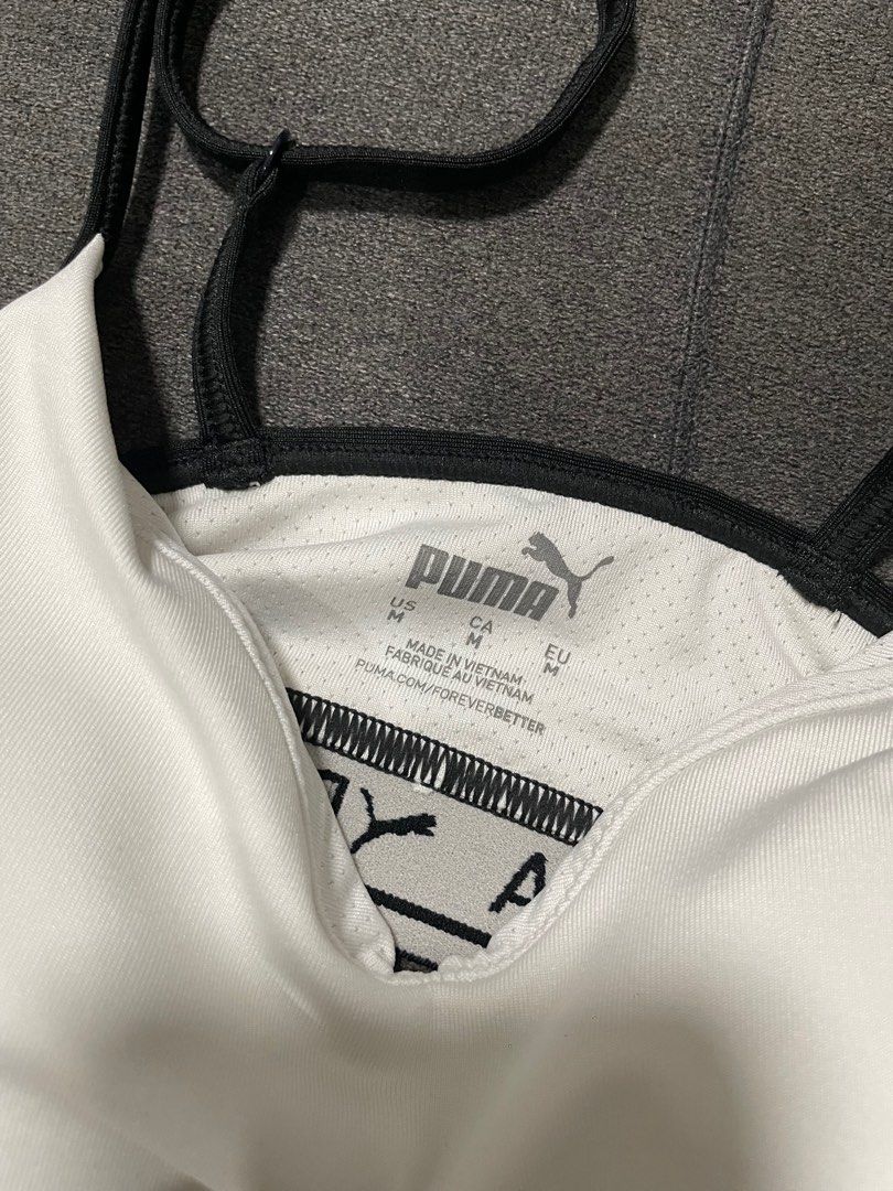 Puma Womenswear (Category: Activewear) located in Pasig City. Submitted by paaatch (Listing ID 1345227713, Image 3). Description: Puma brandnew Rfs: wrong size Size M Bought 2k Selling 1500 .