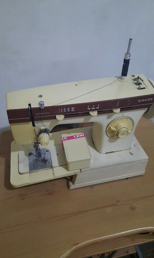 Singer Sewing Machine (Category: Other Home Appliances) located in Manila. Submitted by d_of_olx (Listing ID 1345159526, Image 3). Description: Singer brand Made in USA Seldom used Complete 110 volts Location Sampaloc Manila.