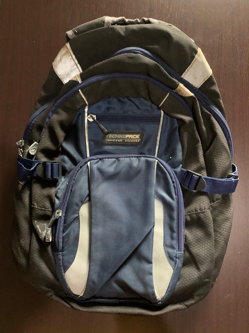 TECHNOPACK BACKPACK (Category: Backpacks) located in Bayambang. Submitted by willespiritu (Listing ID 1345199669, Image 1). Description: TECHNOPACK BACKPACK FOR SALE! May minor issue lang po sa zipper pulls, check niyo nalang po sa last picture. Medyo maalikabok lang din dahil na-stock sa cabinet. RFS: Decluttering Message me if interested!.