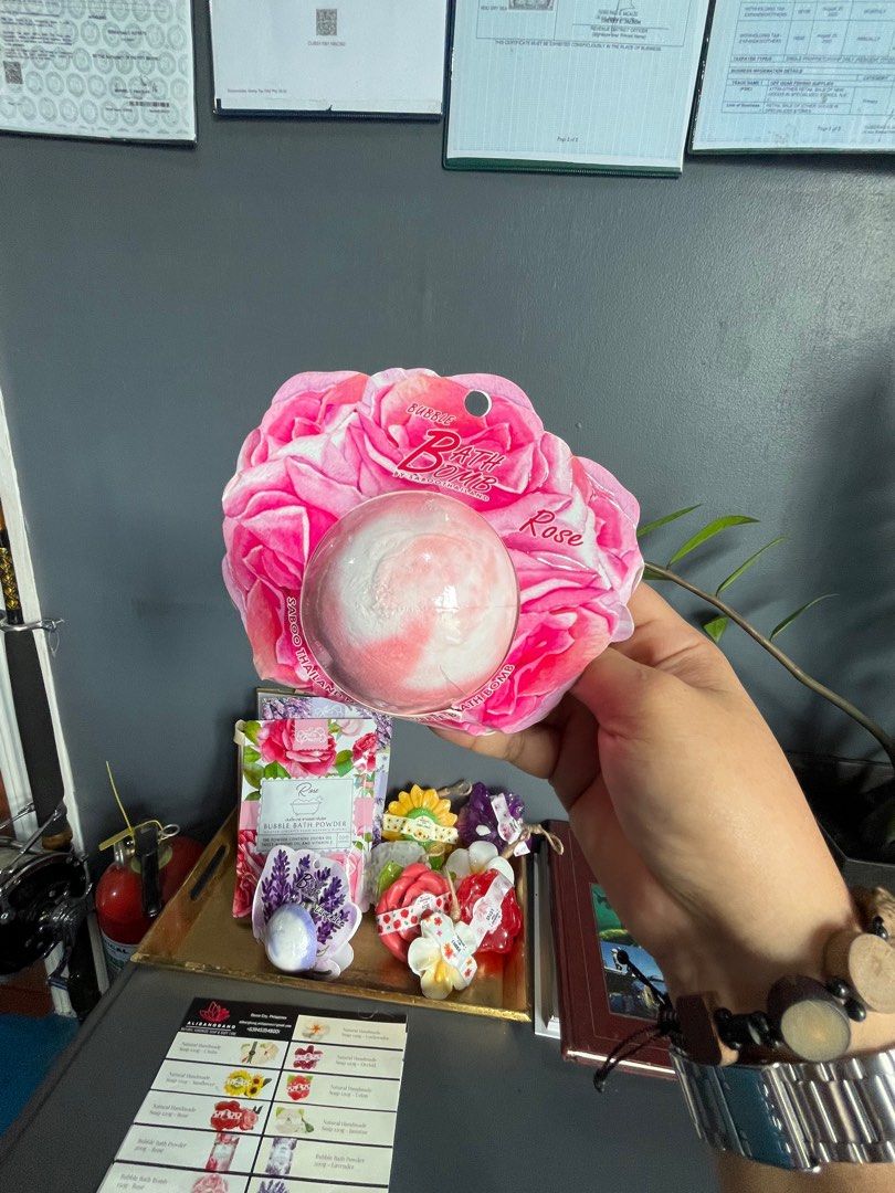 Thailand Bubble Bath Bomb (Category: Bath) located in Davao. Submitted by aycee23 (Listing ID 1345297544, Image 2). Description: Thailand Bubble Bath Bomb 150g Rose and Lavender .