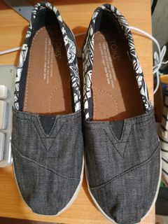 (Category: ) located in . Submitted by setchai76 (Listing ID 1345171222, Image 1). Description: .