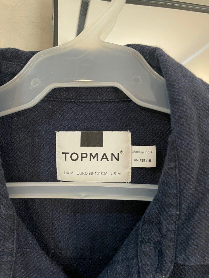 Topman Navy Long Sleeves (Category: Formal Shirts) located in Paranaque City. Submitted by sw00sh (Listing ID 1345194416, Image 2). Description: 29 length x 21 width.