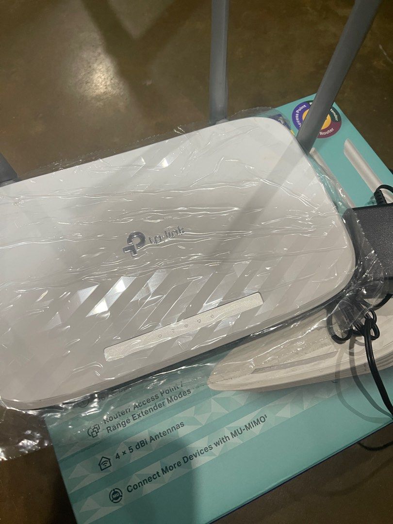 Tp-link Router (Category: Other Accessories) located in Manila. Submitted by declutter_mnr (Listing ID 1345268583, Image 2). Description: Tp-link AC1200 Dual-Band Wi-Fi Router Archer A5 Complete inclusion with LAN cable item was opened to check if its working RFS: incorrectly bought 2 items Meet up at SM Manila/SM San Lazaro If thru Grab/Lalalove, Delivery will be shouldered by buyer.
