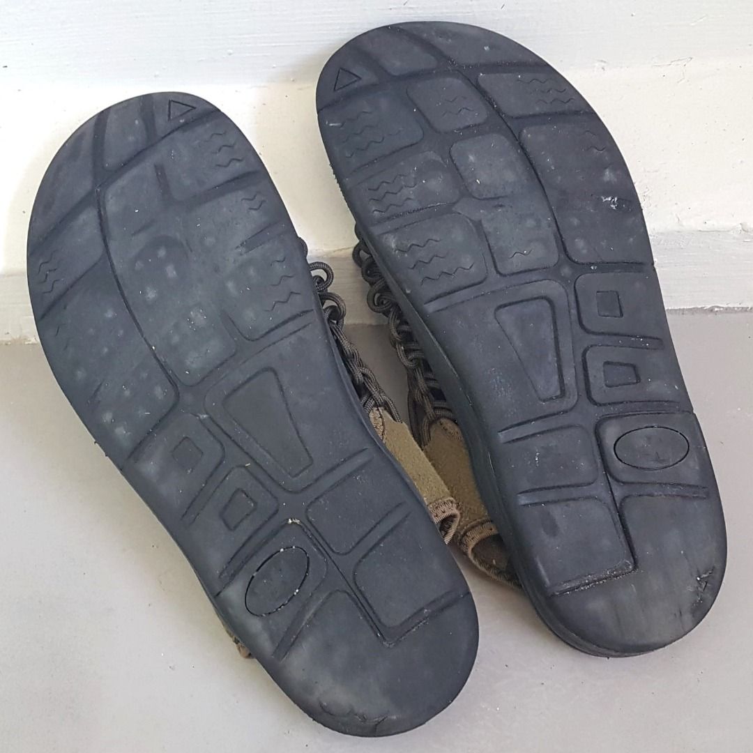 Unique Designer Shoes, Fashion Slides, UNEEK in Dark Olive Black Style, Size 10, Cool Sleek, Sophistication, Classic Slip-on, Flip-Flop, Slippers, Casual Footwear, Clogs, Sandals, Pop Culture, Streetwear, Cult Status, Active Lifestyle, Anyway, Anywhere (Category: Flipflops and Slides) located in Singapore. Submitted by discountshop (Listing ID 1345124702, Image 3). Description: Unique Fashion Shoes, UNEEK in Dark Olive Black Style, Cool Sleek, So