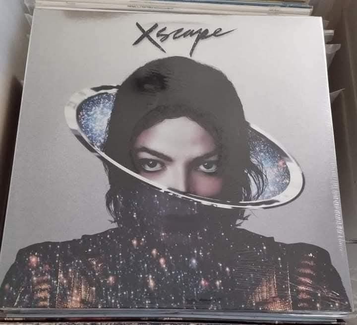 VINYL RECORD (Category: Vinyls) located in Valenzuela. Submitted by musiqueviberecords (Listing ID 1345157414, Image 2). Description: Sale!💁‍♀️❤️ The Best of Michael Jackson VG+/NM/UK Excellent play P 1,500 Off the Wall VG+/NM/UK P 1,700 Xscape Sealed UK P 2300 Got to be There VG/NM/UK P 1200 👉 new outer sleeves included 👉 playgraded 👉 LBC (☑️) / lalamove For orders and inquiries and further details 📲 KEEP SPINNING 📀📀📀 STAY SAFE ❤️😷 Than