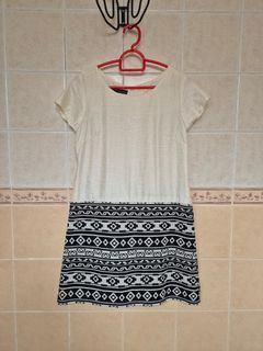 (Category: ) located in . Submitted by azlinwardrobe (Listing ID 1345178077, Image 1). Description: .
