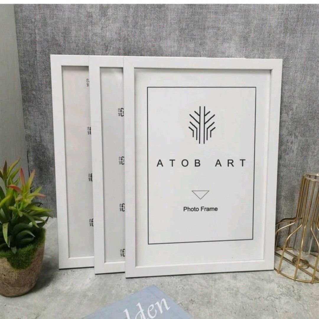 White wooden photoframe x6