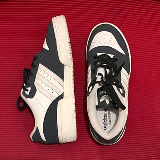 (Category: ) located in . Submitted by any___any___lang (Listing ID 1350248324, Image 1). Description: .
