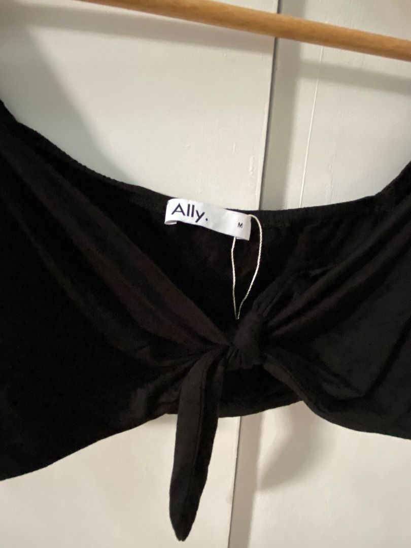 Ally | Black Top - Size M (Category: Blouses) located in Las Pinas. Submitted by _chic (Listing ID 1350360347, Image 3). Description: BNWT. Medium on tag. .