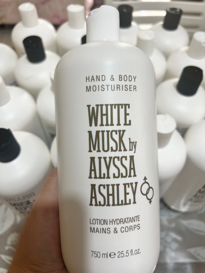 Alyssa Ashley Lotion (Category: Body Care) located in Davao. Submitted by raspberry5 (Listing ID 1350378603, Image 3). Description: Alyssa Ashley Lotion Original 🇦🇪 Musk White Musk 700ml.
