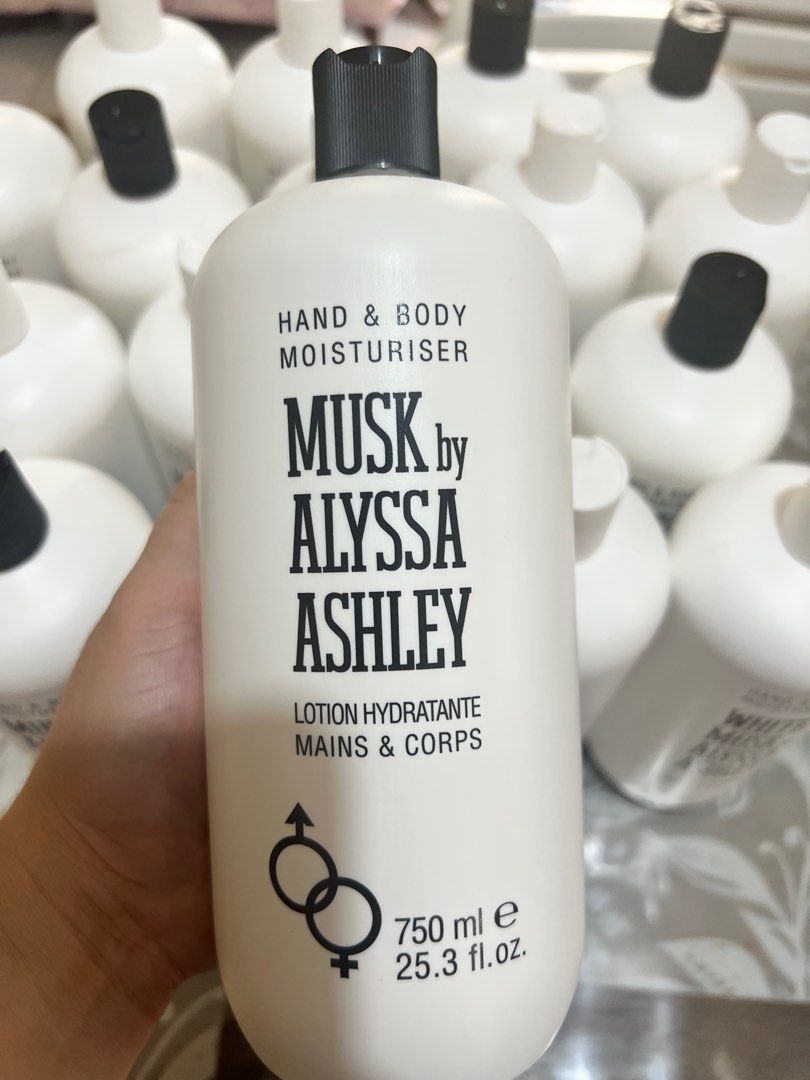 Alyssa Ashley Lotion (Category: Body Care) located in Davao. Submitted by raspberry5 (Listing ID 1350378603, Image 2). Description: Alyssa Ashley Lotion Original 🇦🇪 Musk White Musk 700ml.