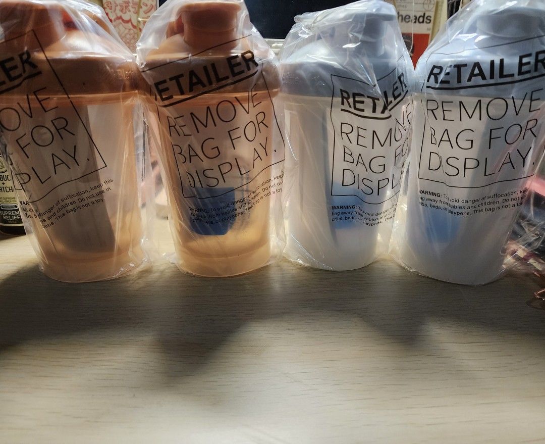 Blender Bottle Protein Shaker (Category: Water Bottles & Tumblers) located in Pasay City. Submitted by allena07 (Listing ID 1350295302, Image 1). Description: 400 ML.