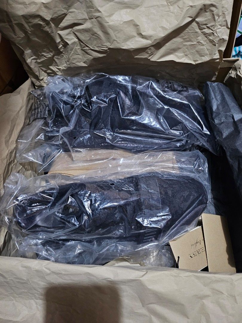 Burberry Regis M Low - all black / sneaker (Category: Sneakers & Footwear) located in San Pedro. Submitted by allenaaa (Listing ID 1350323740, Image 2). Description: Never been used Worn for fitting only indoor Complete inclusions Guaranteed authentic Size 40.5eu / 7.5us men or can also fit 9us women Negotiable.
