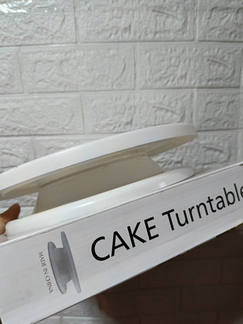 Cake stand 28cm (Category: Bakeware) located in Manila. Submitted by yzlshop (Listing ID 1350337996, Image 2). Description: Same day delivery via Lalamove Location: Manila Mop: Cod/Gcash payment Pm for inquiries..