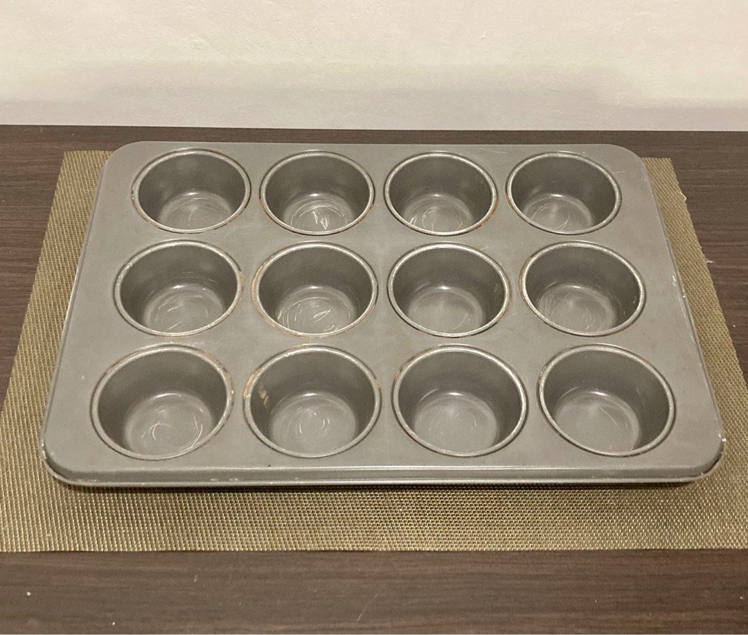 Cupcake Muffin Baking Pan on SALE (Category: Bakeware) located in Mandaluyong City. Submitted by jbmillerbautista (Listing ID 1350242029, Image 1). Description: Cupcake Muffin Baking Pan on SALE Large 3” diameter mould RFS: decluttering .