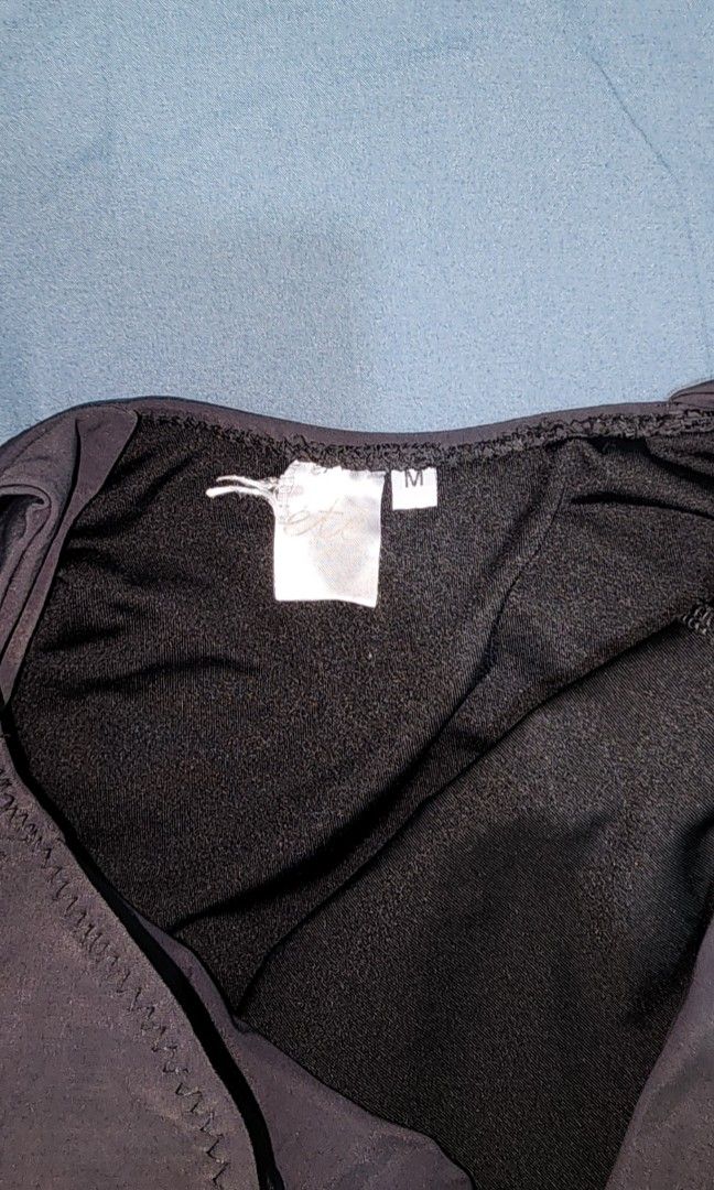 Eté 1 piece - black (M) (Category: Bikinis & Swimsuits) located in Pasig City. Submitted by msbiggirl (Listing ID 1350347463, Image 3). Description: cute one piece swimsuit.