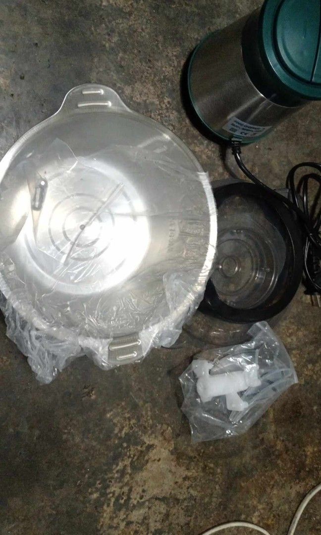 fodd processor (Category: Cookware & Accessories) located in Manila. Submitted by minidivisoria (Listing ID 1350329461, Image 3). Description: .