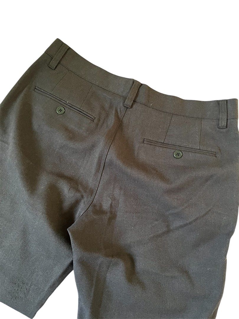G2000 Straight Cut Trousers for Men (Size 33”) (Category: Trousers) located in Baguio. Submitted by geminiapparelph (Listing ID 1350275085, Image 3). Description: Waistline: 33” via TM Length: 35.5” Good used condition With manageable lints Not faded Negotiable for sure buyers.