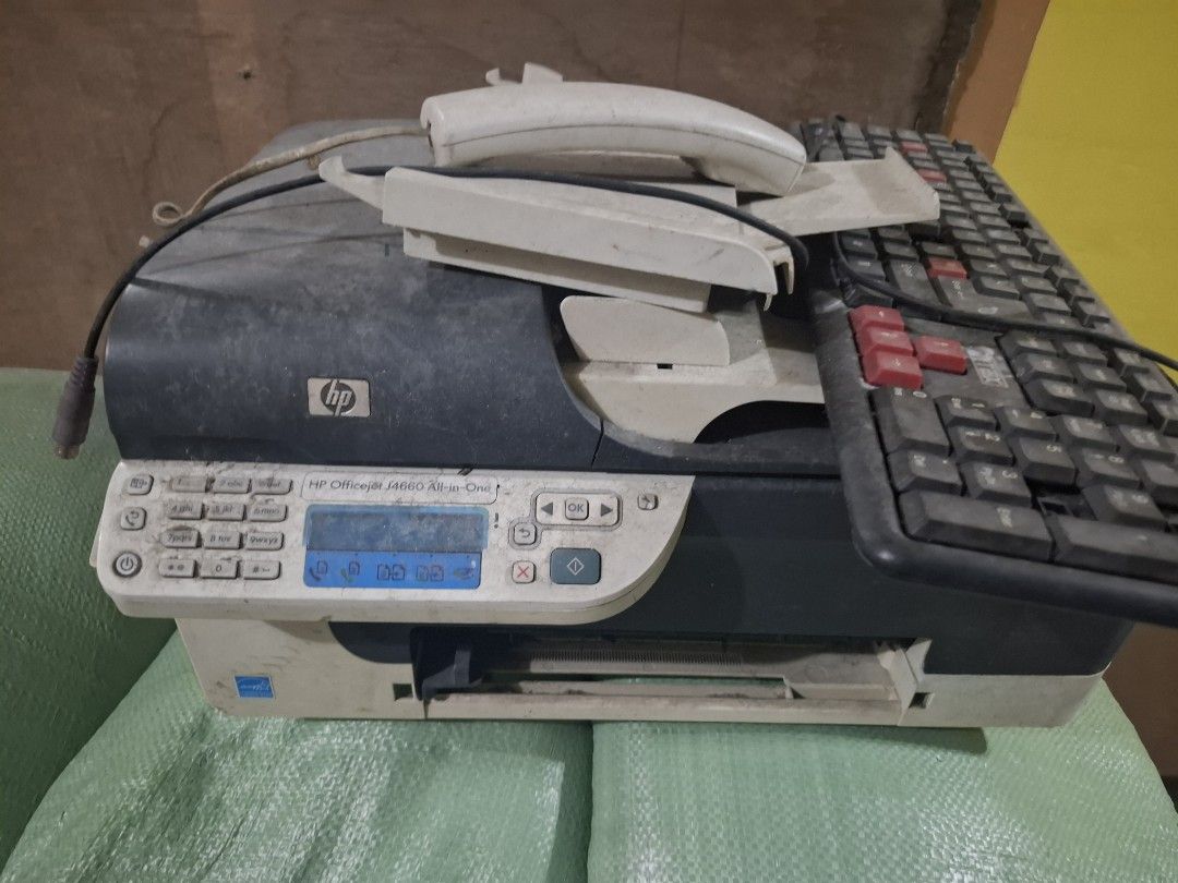 Hp officejet j4660 all in one (Category: Printers, Scanners & Copiers) located in Quezon City. Submitted by crisnav (Listing ID 1350340566, Image 2). Description: havent used since nawalan ng ink. dont know the status. negotiable. decluttering.