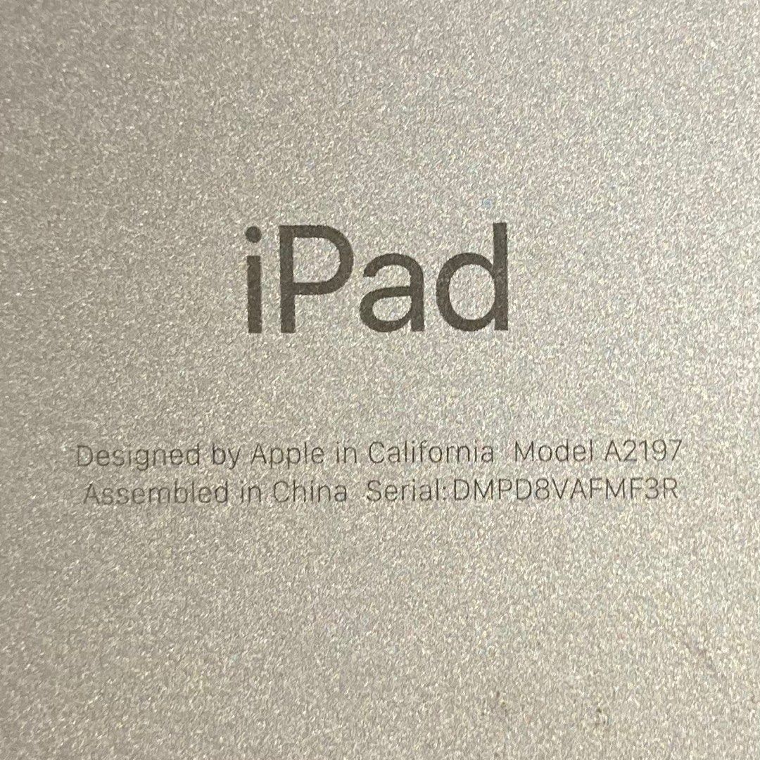 iPad 7th gen 128GB (Category: iPad) located in Taguig. Submitted by grindrr (Listing ID 1350319539, Image 3). Description: Exposed to the sun the entire day, screen stopped turning on after that. Battery still works, but I Can’t be bothered to repair it. Ikaw nalang pa gawa. From original Apple site, no history of repair. Buy at your own risk..