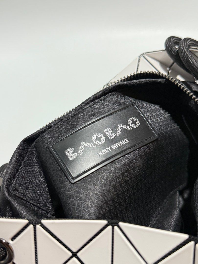Issey miyake baobao (Category: Luxury Bags & Wallets) located in Binalonan. Submitted by sheenaluxarchive (Listing ID 1350265197, Image 2). Description: Super nice baobao issey miyake Crossbody/shoulder bag Small size No issue Authentic Rank A 2.5k only.