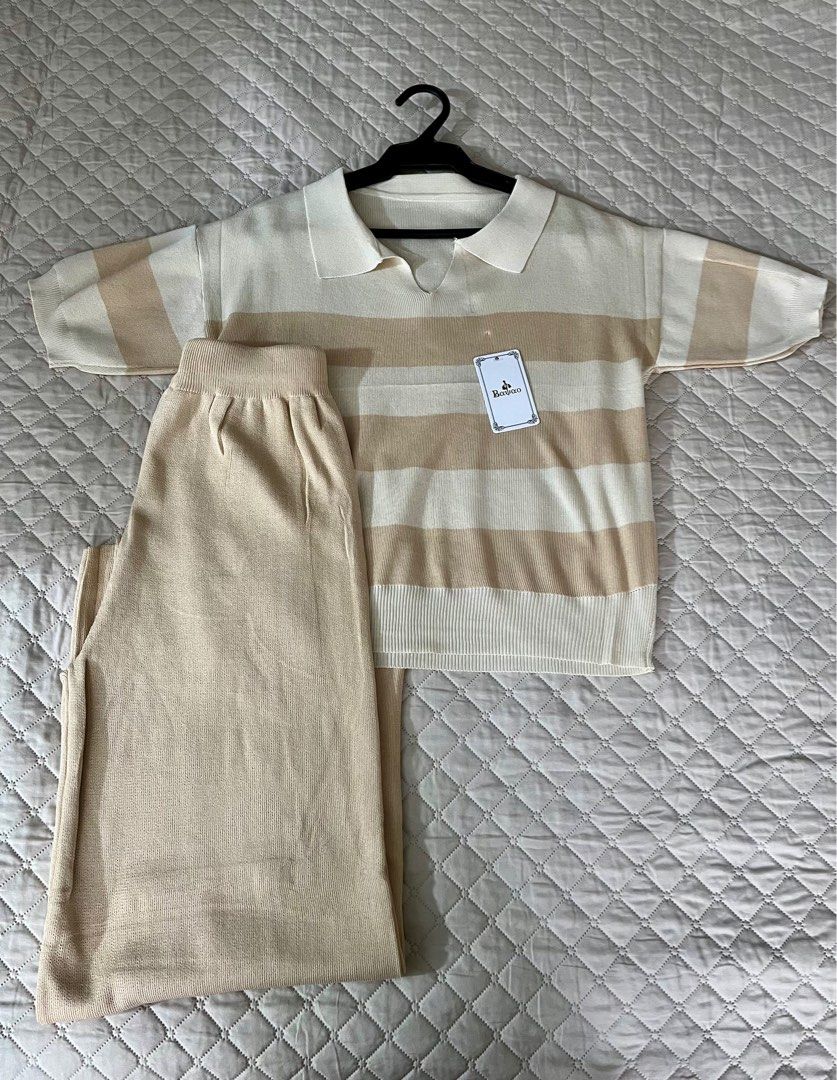 Knit coordinates (Category: Sets or Coordinates) located in Makati City. Submitted by prelovedbydenn (Listing ID 1350233632, Image 1). Description: Bkk brand Can fit small to medium.