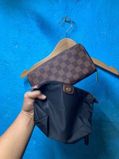 (Category: ) located in . Submitted by thriftxgoods (Listing ID 1350365309, Image 1). Description: .