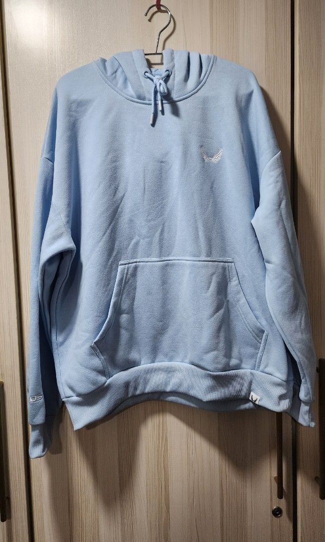 NAOS hoodie (size L) (Category: Coats, Jackets and Outerwear) located in Quezon City. Submitted by prelovedqualitycloset (Listing ID 1350240017, Image 1). Description: NAOS hoodie light blue size Large Brand new with tags!! Original SRP 1,990 please refer to size chart in photo 6 RFS: too big for me.