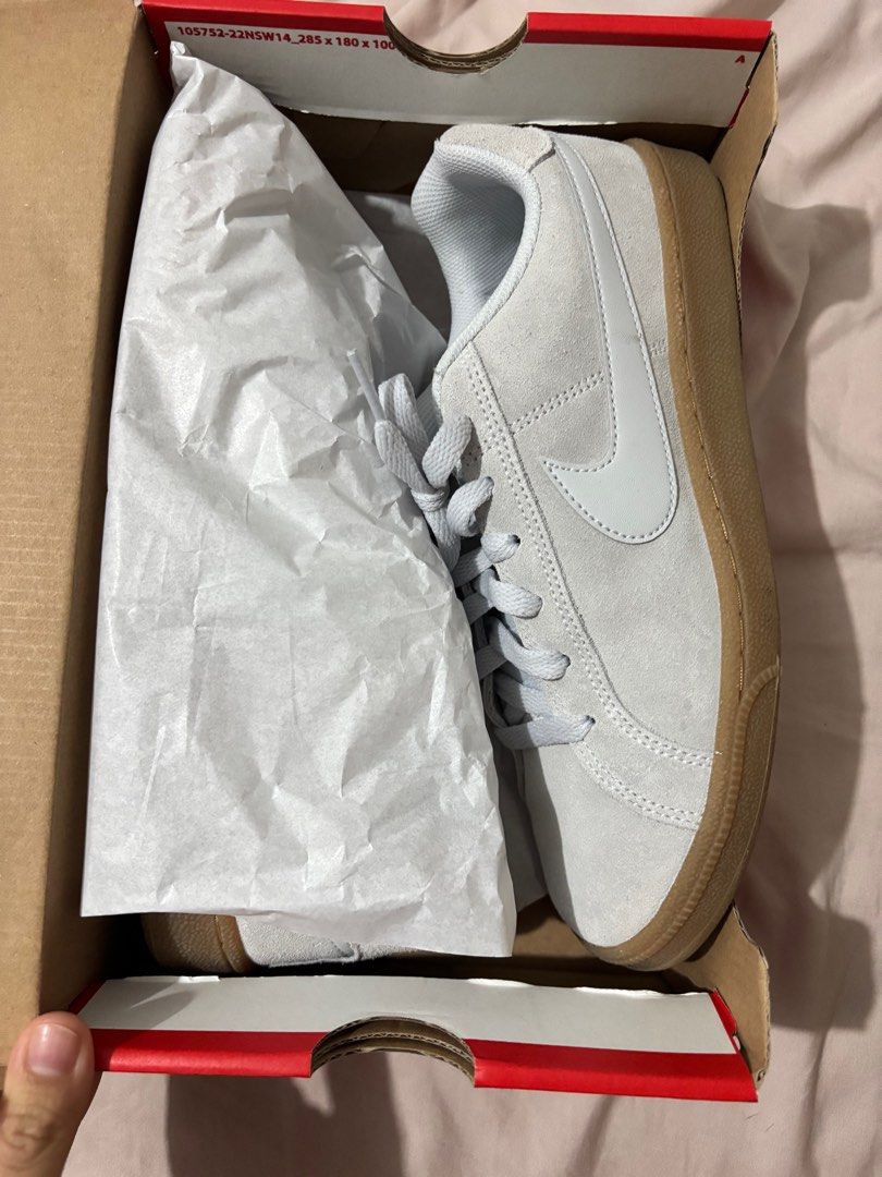 Nike Court Royale Suede 8W (Category: Sneakers) located in Manila. Submitted by cestyy (Listing ID 1350333013, Image 2). Description: UK 5.4 / 25cm / BR 37.5 / EUR 39 Originally priced at 3295 pesos, see last photo.